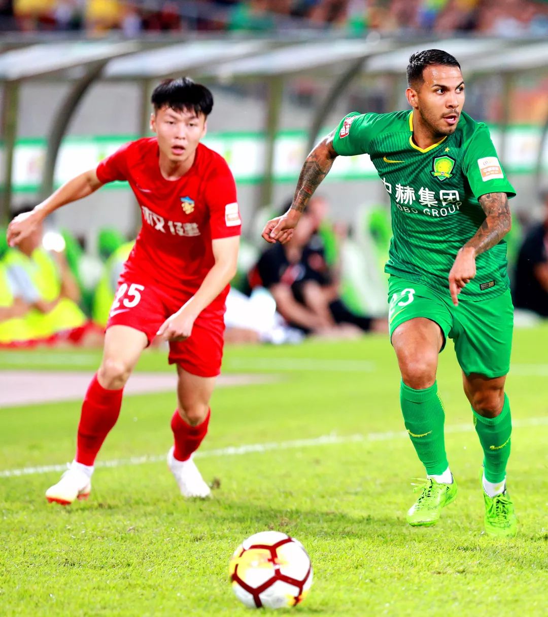 恒大客场战平权健，保持不败，积分领先的简单介绍