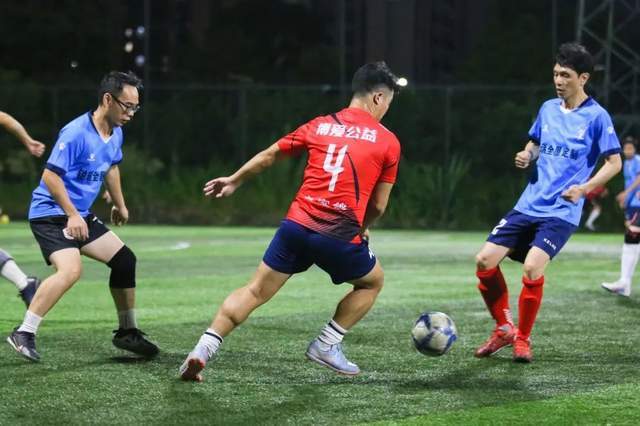 一场公益赛在本周末举行，联合球星为慈善事业献爱心